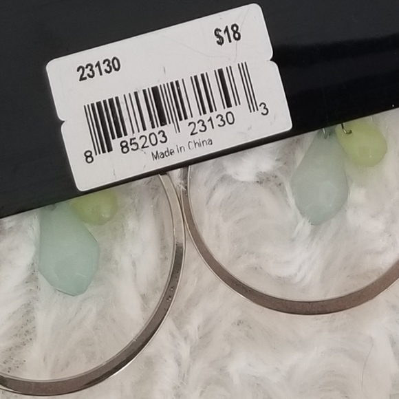 Three piece silver and green jewelry set - Picture 7 of 7